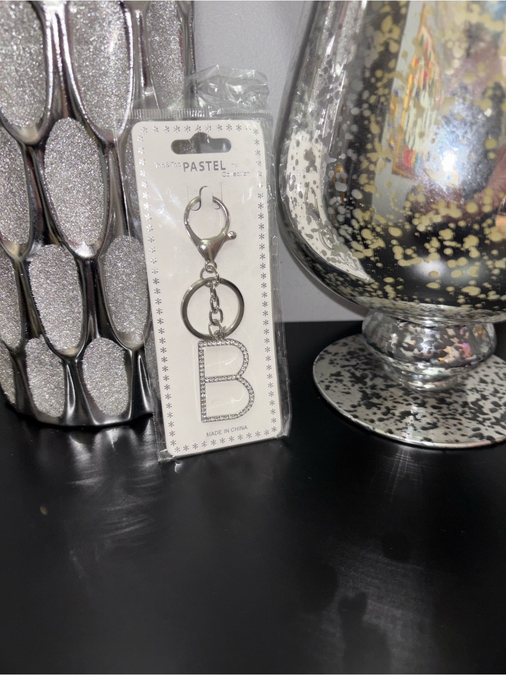 ✨Charm/Keychain- Rhinestone Initial "B" Bag Charm✨